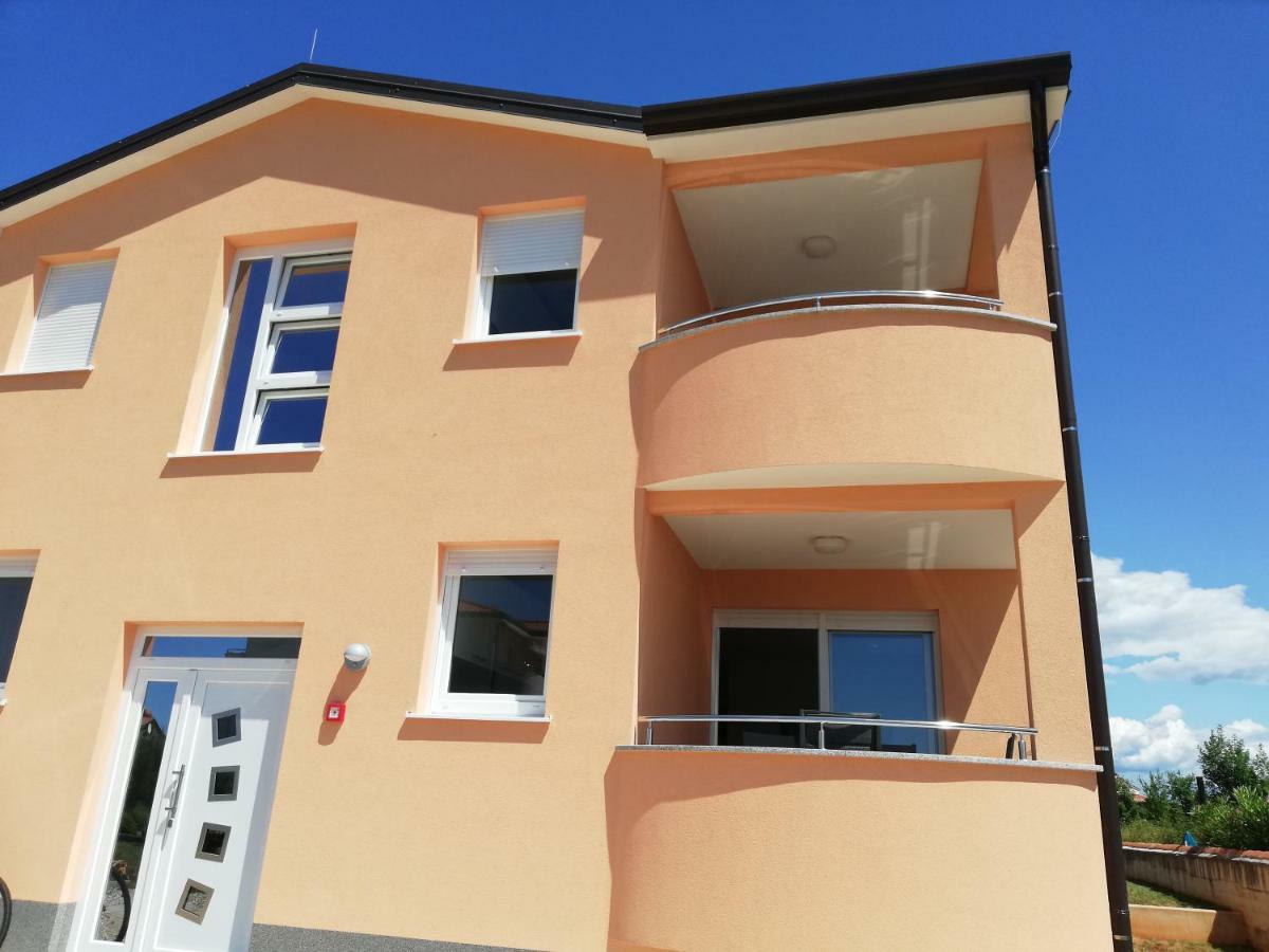 Apartments Oleander Lovrecica-Residence With Pool Lovrečica Exterior foto